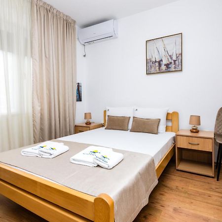 Apartmani F&M Kotor Exteriör bild