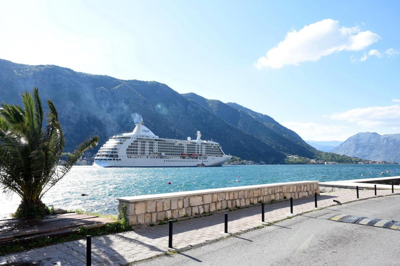 Apartmani F&M Kotor Exteriör bild