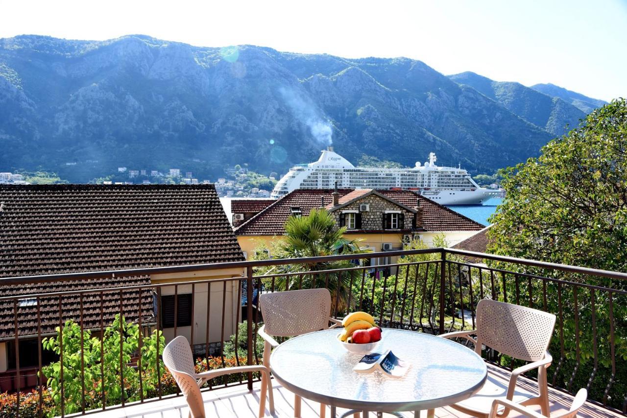Apartmani F&M Kotor Exteriör bild
