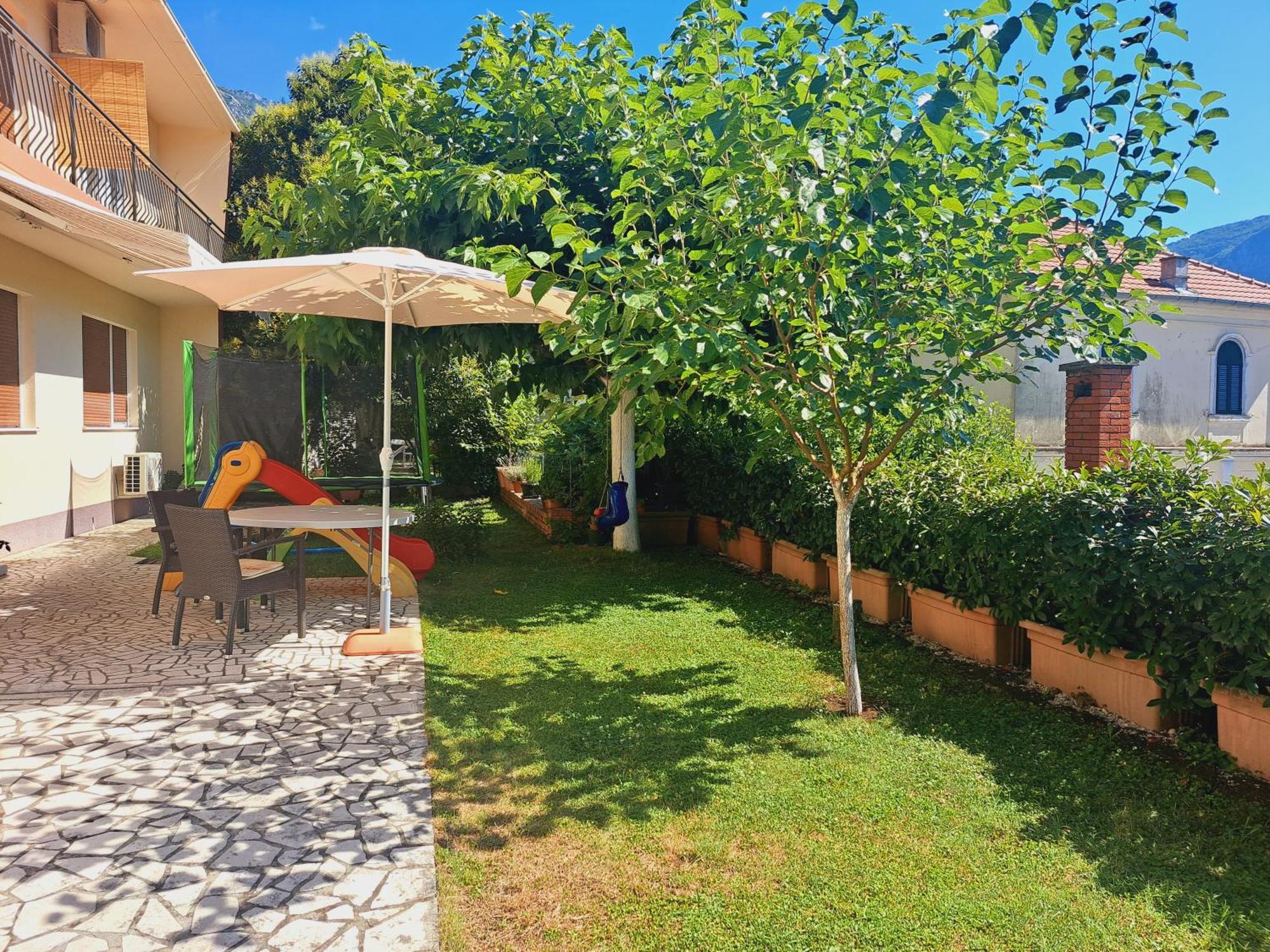 Apartmani F&M Kotor Exteriör bild