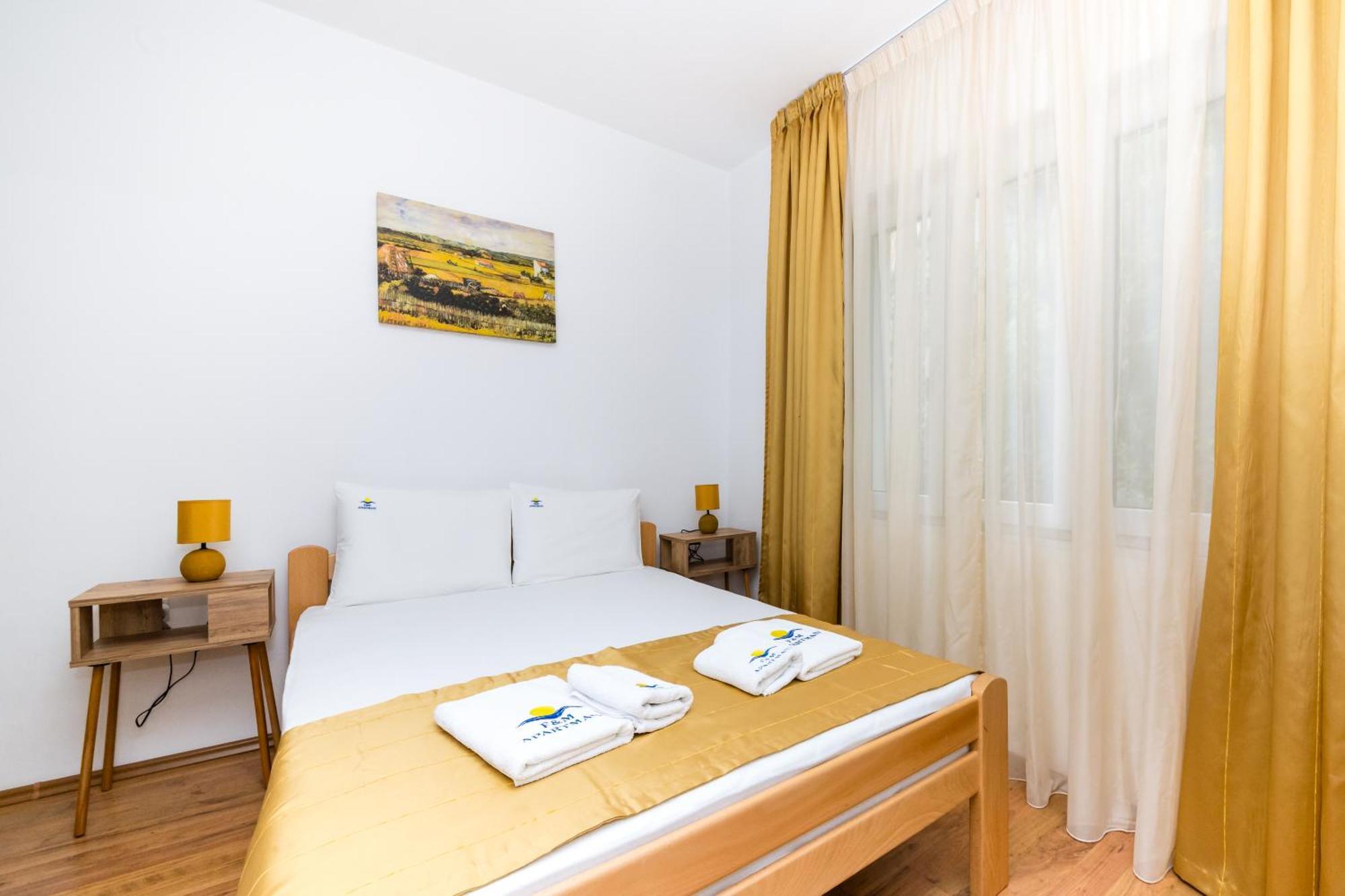 Apartmani F&M Kotor Exteriör bild