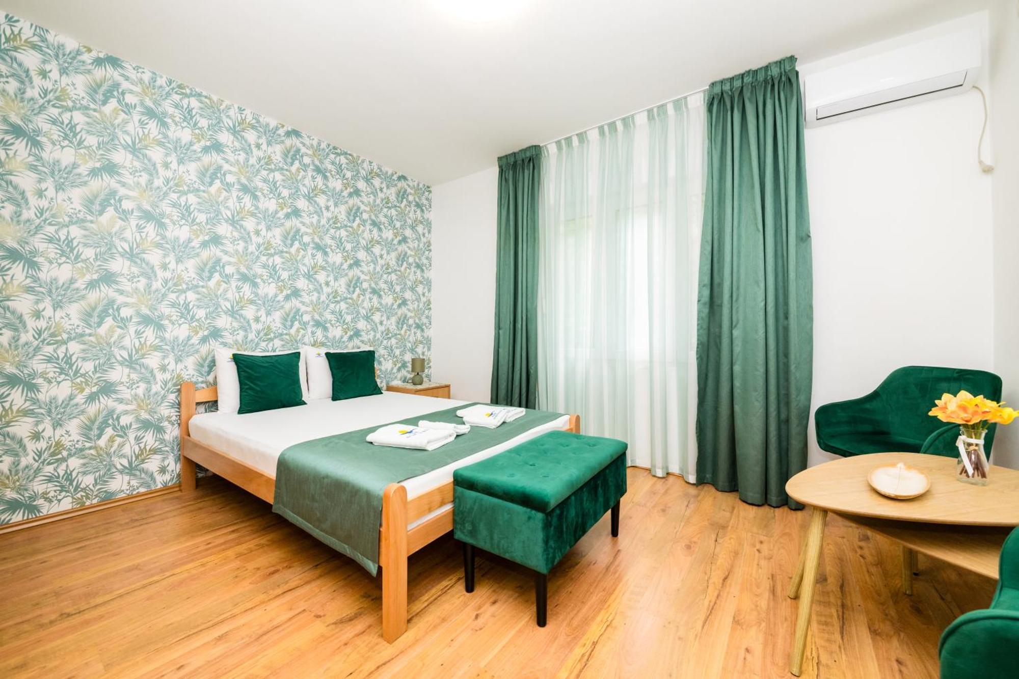 Apartmani F&M Kotor Exteriör bild